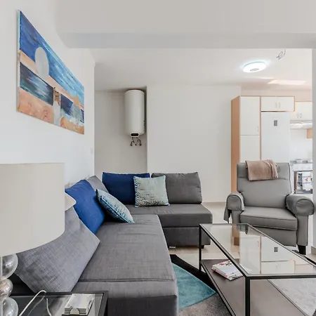 Lägenhet Sea Dunes - 3 Bedroom With Sea View *