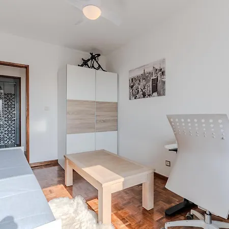 Lägenhet Sea Dunes - 3 Bedroom With Sea View *