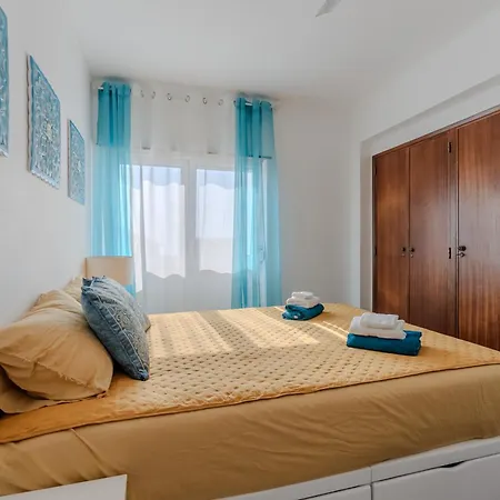 Sea Dunes - 3 Bedroom With Sea View