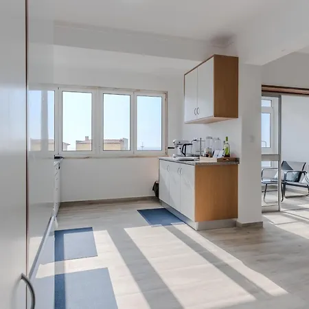 Sea Dunes - 3 Bedroom With Sea View *