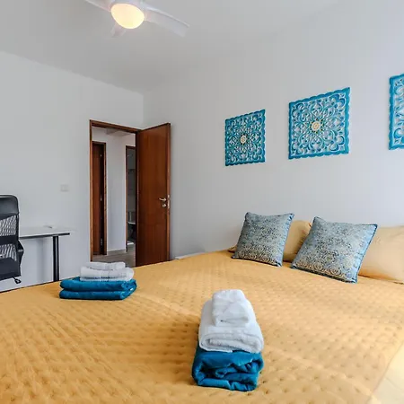 Sea Dunes - 3 Bedroom With Sea View