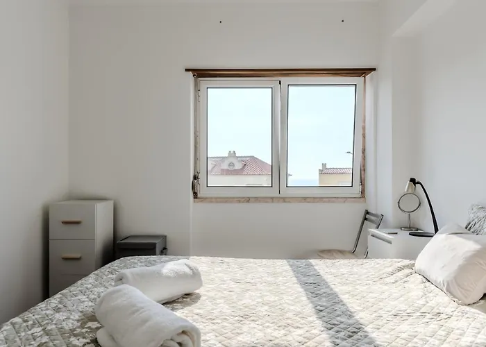 Апартаменты Sea Dunes - 3 Bedroom With Sea View