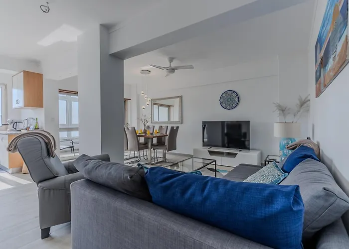 Sea Dunes - 3 Bedroom With Sea View Апартаменты *