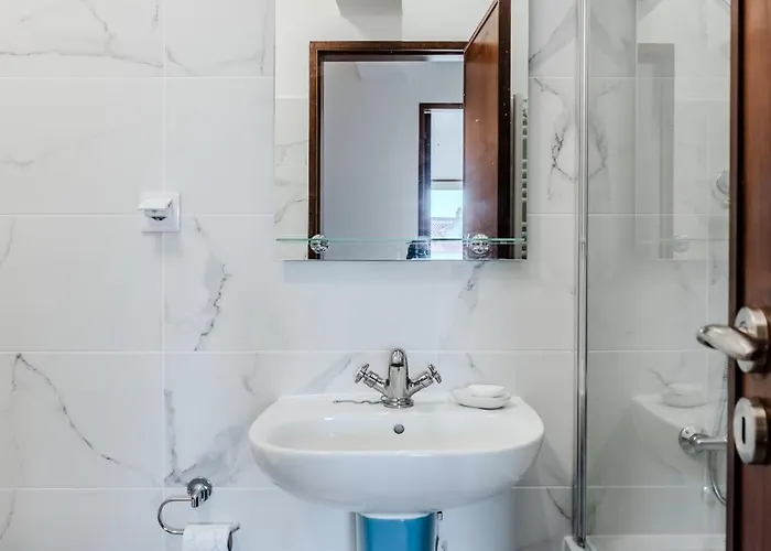 Апартаменты Sea Dunes - 3 Bedroom With Sea View *