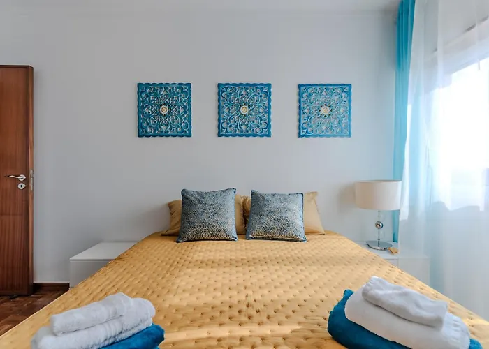 Sea Dunes - 3 Bedroom With Sea View *